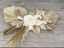 Load image into Gallery viewer, Wall Arrangement