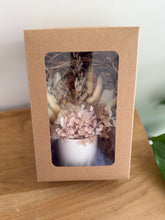 Load image into Gallery viewer, Small gift box
