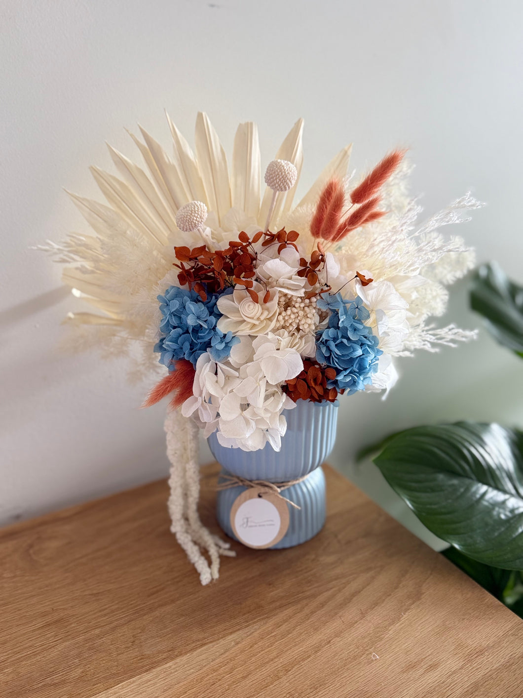 Medium arrangement